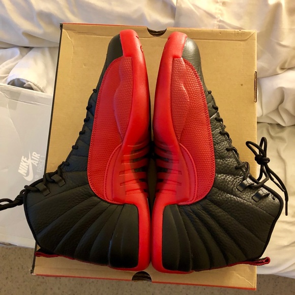 Jordan 12 Retro Flu Game - Picture 4 of 8